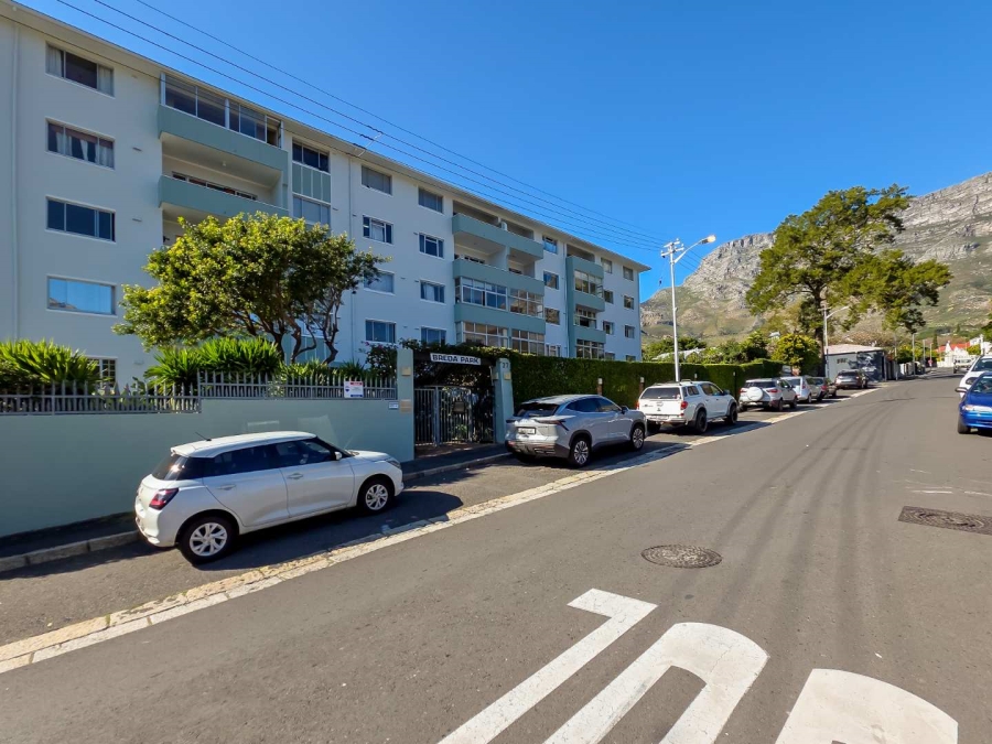 2 Bedroom Property for Sale in Oranjezicht Western Cape